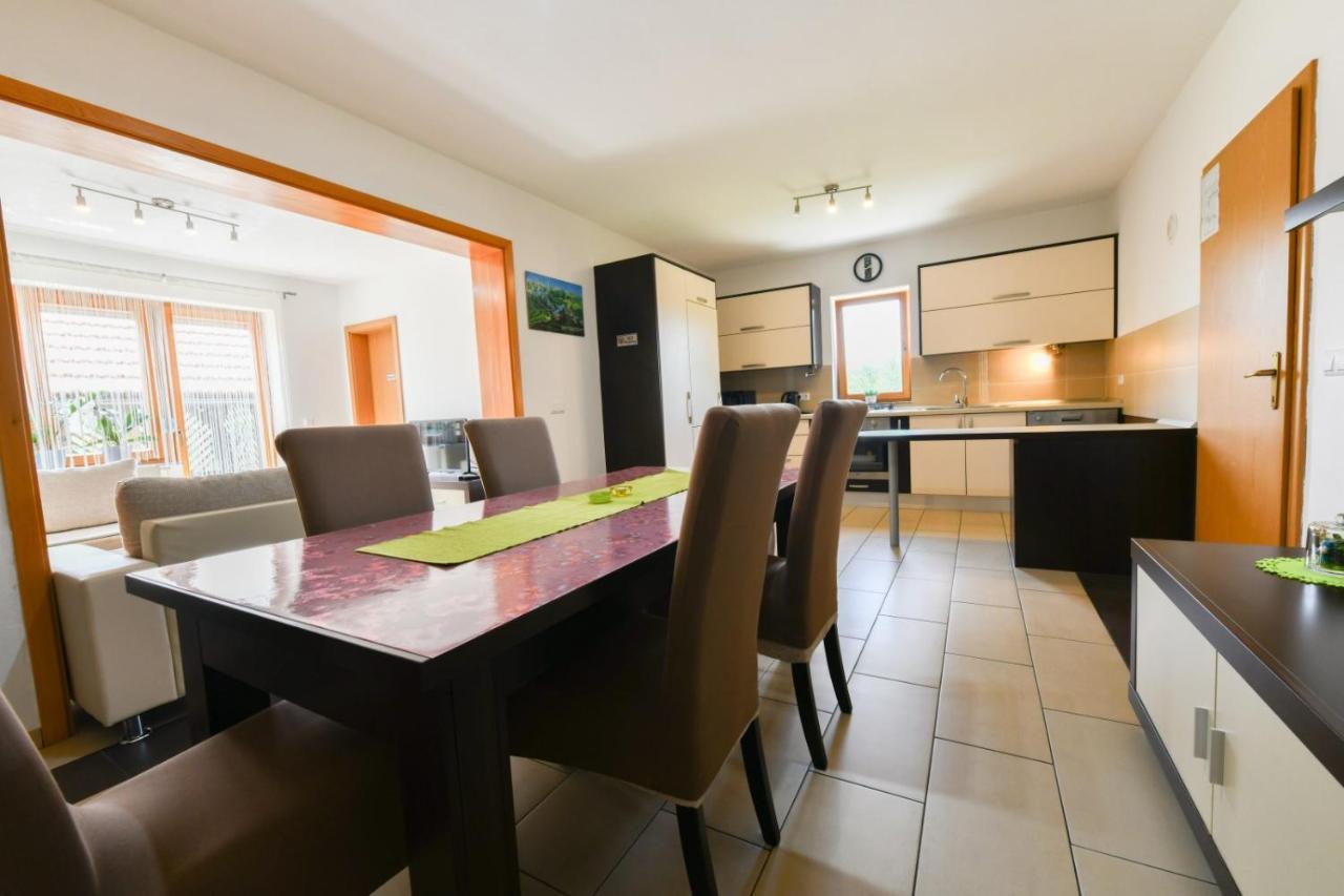 Hotel House Matijevic Simic à Grabovac  Extérieur photo