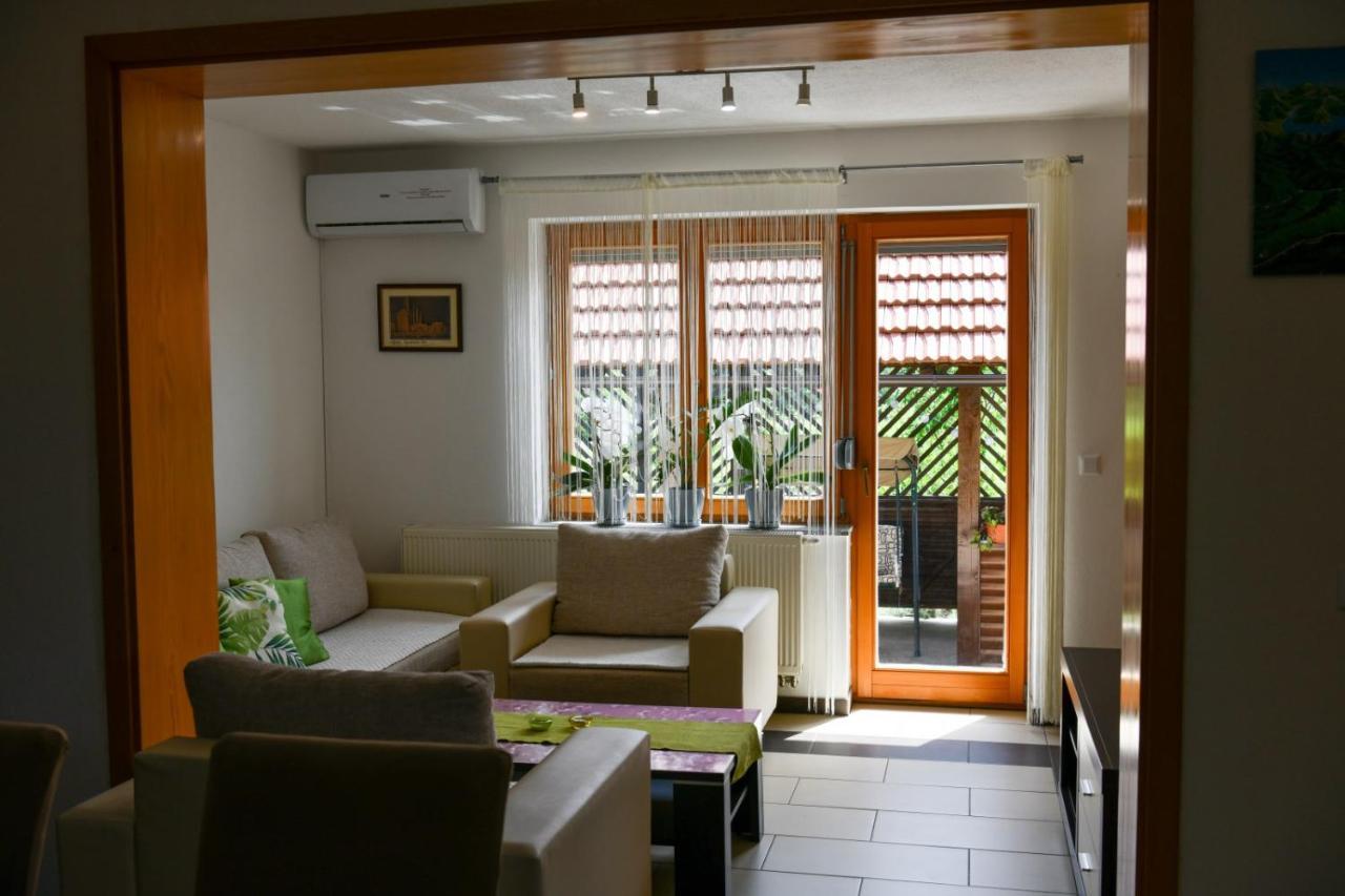 Hotel House Matijevic Simic à Grabovac  Extérieur photo